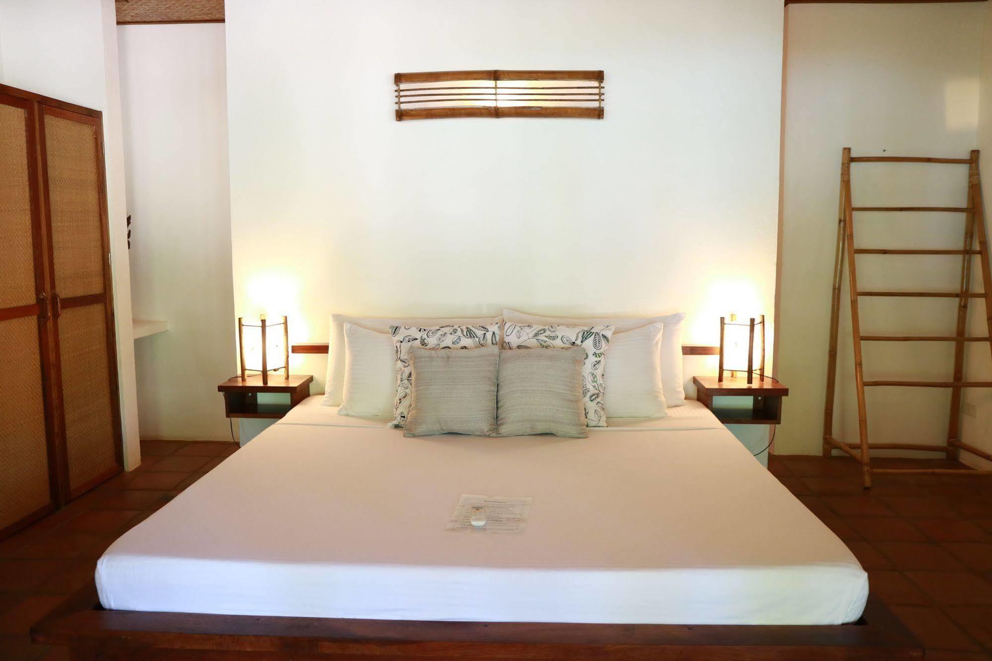 El Nido Mahogany Beach Екстер'єр фото