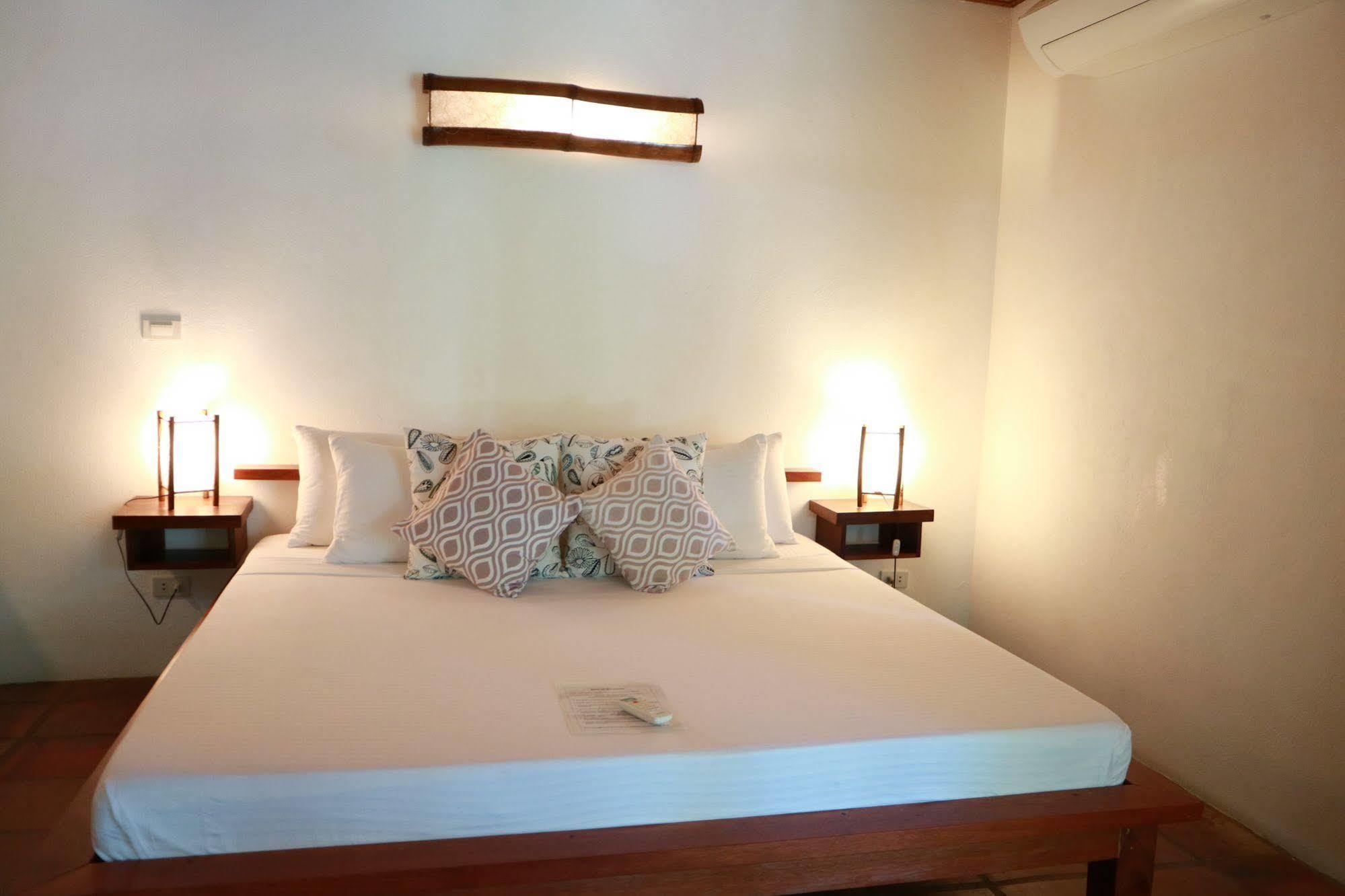 El Nido Mahogany Beach Екстер'єр фото