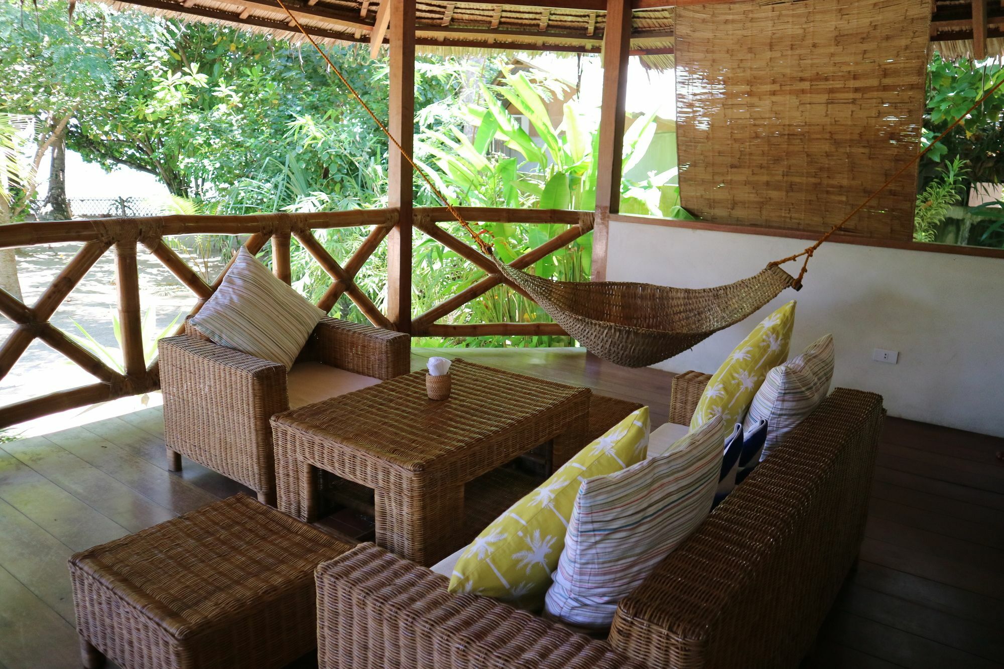El Nido Mahogany Beach Екстер'єр фото